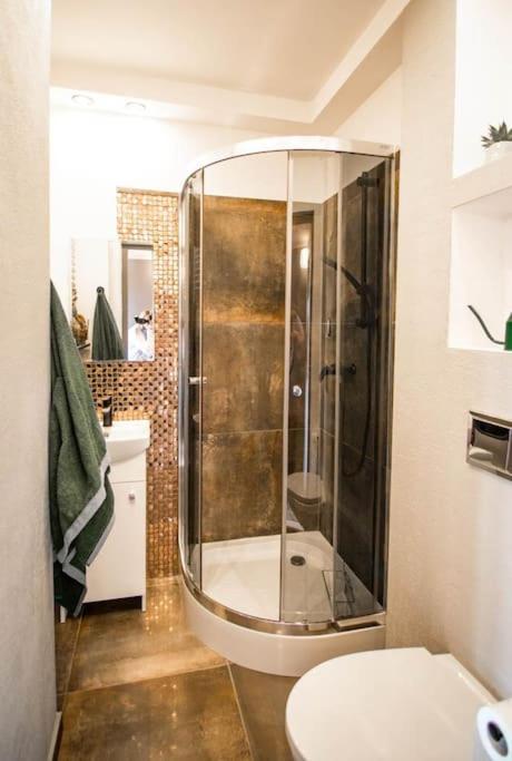 Leilighet Bright 7th Floor With Balcony & View